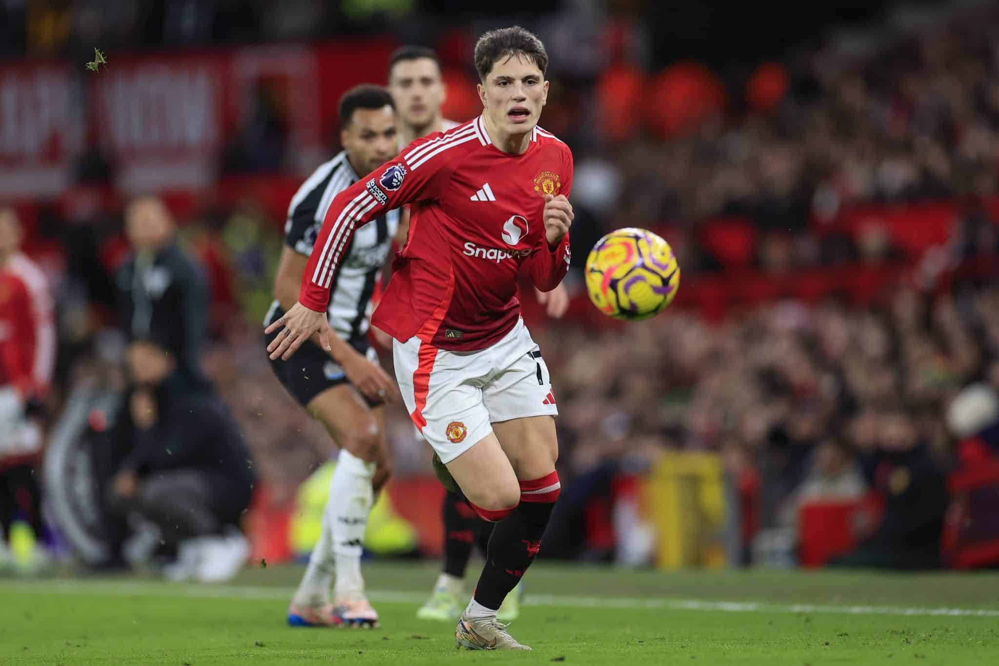 Napoli mira em Alejandro Garnacho como substituto de Kvaratskhelia e prepara oferta de 50 milh&otilde;es de euros