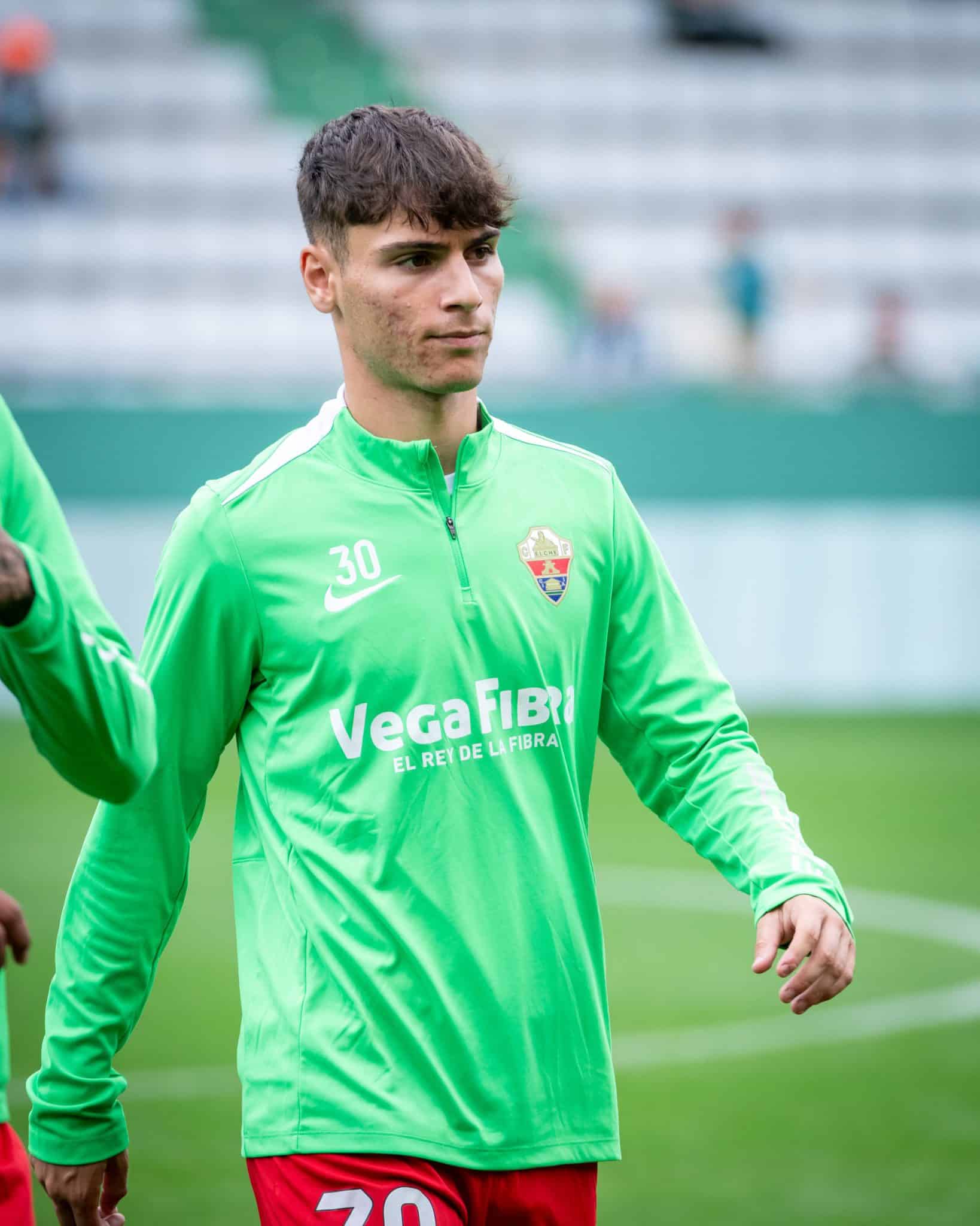 Quem &eacute; a joia da segunda divis&atilde;o espanhola que est&aacute; pr&oacute;xima de assinar com o Real Madrid?