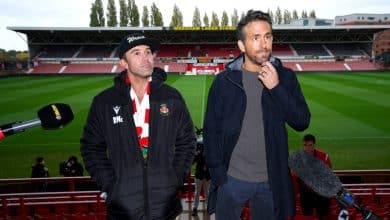Polêmico CT do Wrexham sofre invasão de ladrões e até trator é roubado