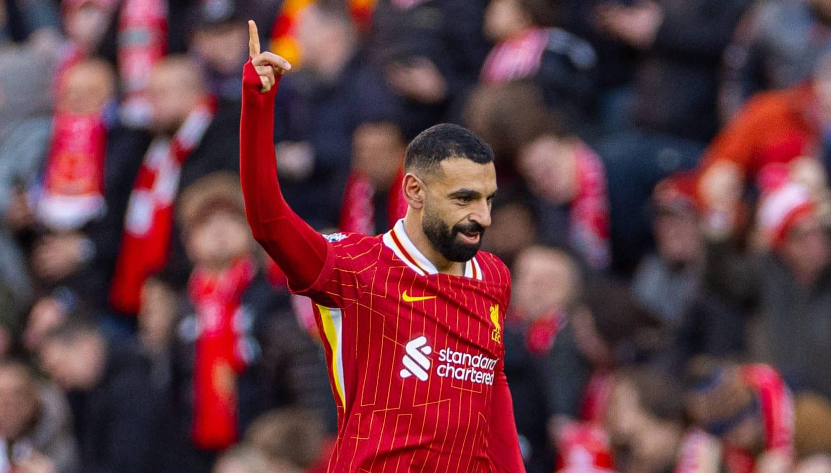 Salah quebra marcas e supera at&eacute; lenda do Arsenal em goleada protocolar do Liverpool