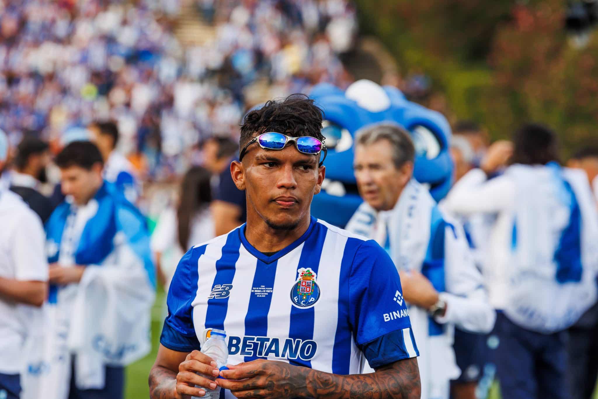 Gabriel Veron deve ser novamente emprestado pelo Porto (Foto: Imago)