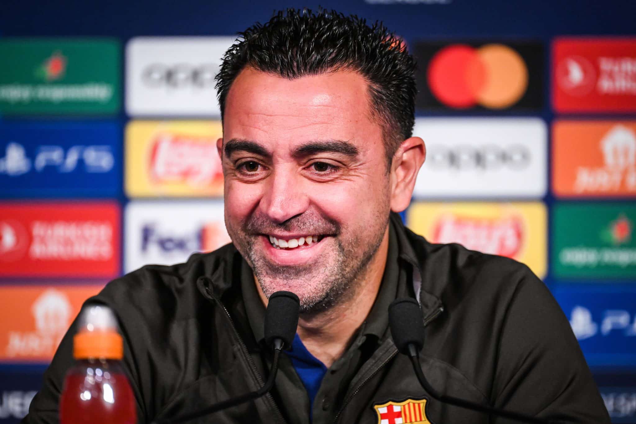 Xavi Hern&aacute;ndez, ex-t&eacute;cnico do Barcelona
