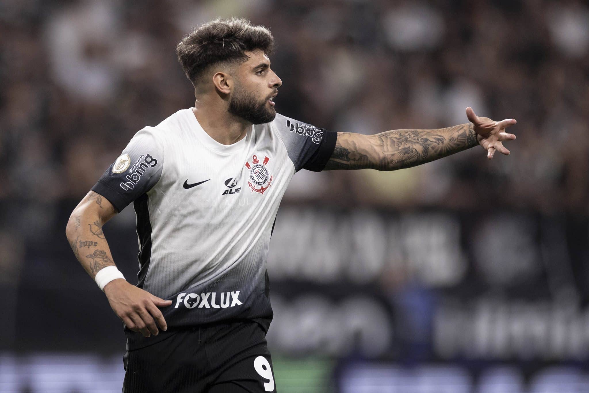 Corinthians confia em perman&ecirc;ncia de Yuri Alberto, mas ainda quer bater o martelo