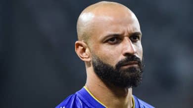Acertado com o Santos, Thaciano chega ao CT Rei Pelé e é elogiado por Caixinha