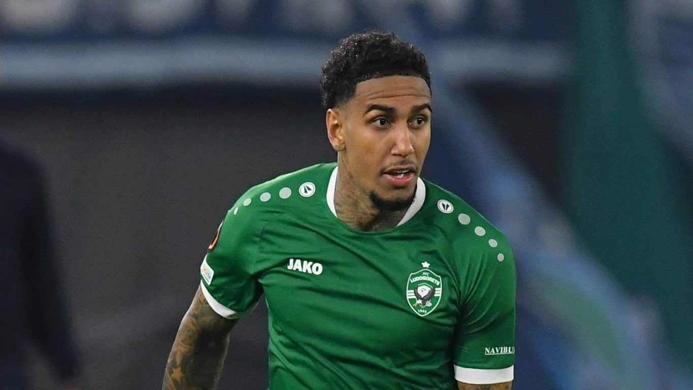 Por que o Botafogo aposta em ex-Vasco e Santos para substituir Tiquinho Soares