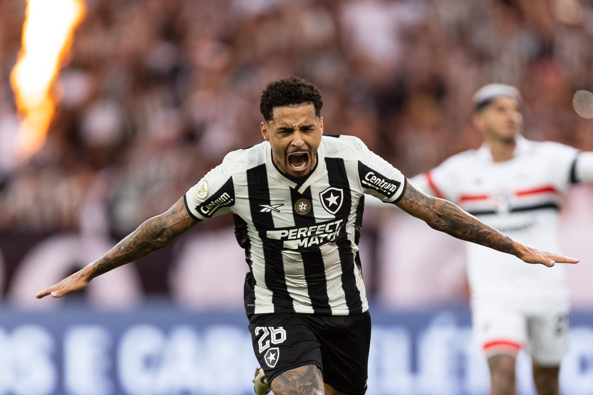 Gregore foi titular do Botafogo nas conquistas do Brasileiro e da Libertadores (Foto: Imago)