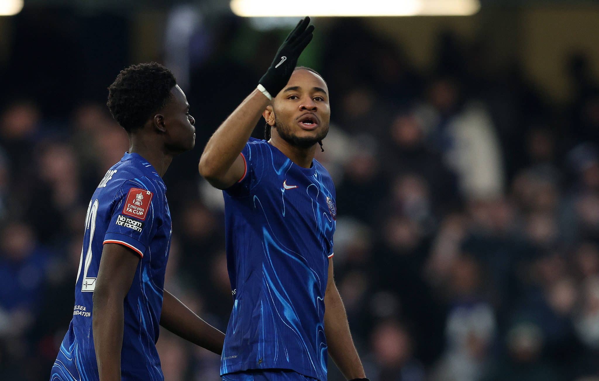 Apesar de gol em classifica&ccedil;&atilde;o do Chelsea, refor&ccedil;o de R$ 300 milh&otilde;es ainda n&atilde;o se pagou