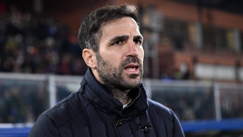 Fàbregas detona sua equipe após empate: ‘Acham que estão no Bayern’