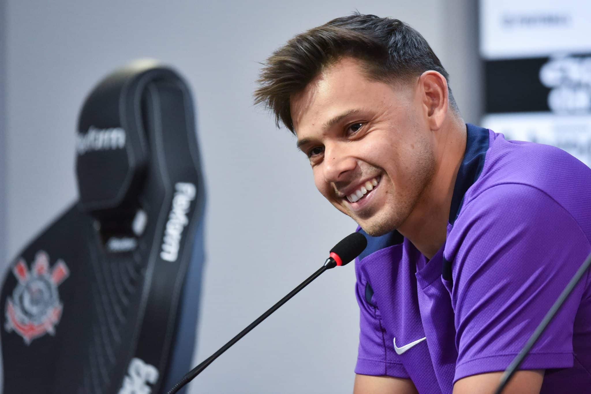 Romero esbanja autoestima em resposta sobre busca por espa&ccedil;o no Corinthians