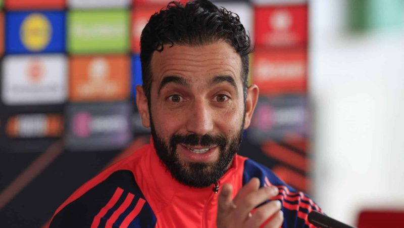 Amorim corneta atacante decepção do Manchester United: ‘Se afasta do gol’