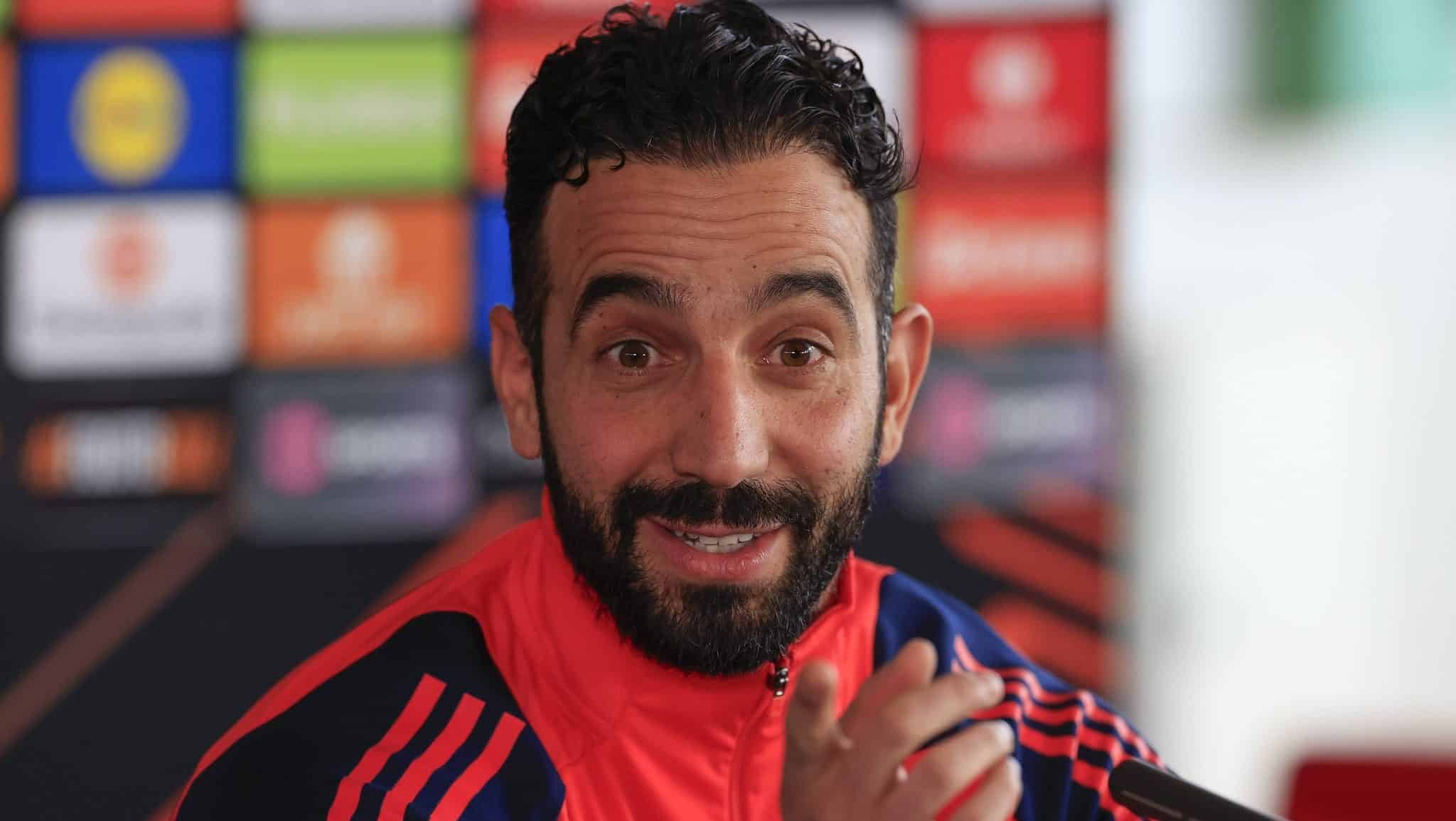 Amorim corneta atacante decep&ccedil;&atilde;o do Manchester United: &lsquo;Se afasta do gol&rsquo;