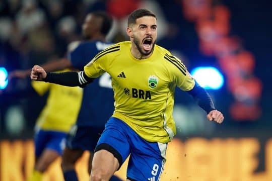 Quem &eacute; Kelvin Oliveira, craque do Brasil na Kings League que passou por Cruzeiro, Milan e Gr&ecirc;mio