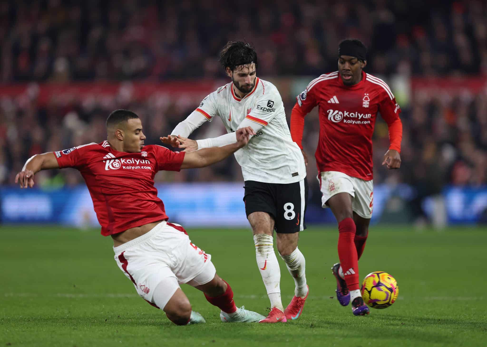 &lsquo;Cannavaro brasileiro&rsquo;: Murillo segura o Liverpool e brilha contra seu maior &iacute;dolo