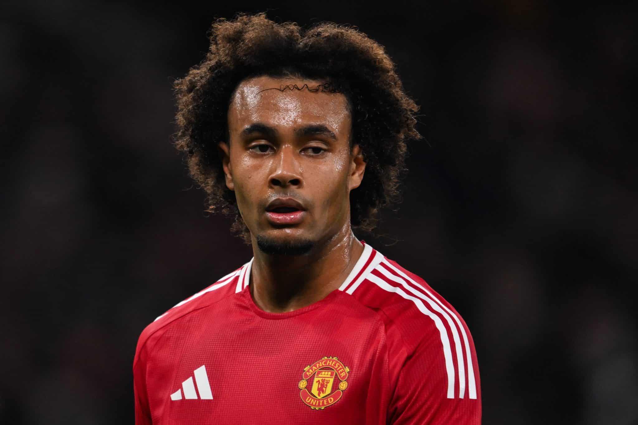 Zirkzee em a&ccedil;&atilde;o pelo Manchester United