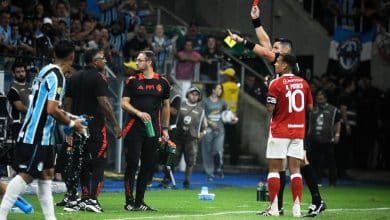 Expuls&atilde;o indireta, gols em sequ&ecirc;ncia e muita tens&atilde;o marcam empate no Gre-Nal 444
