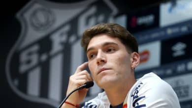 Planejamento confuso do Botafogo foi decisivo para Rollheiser escolher o Santos
