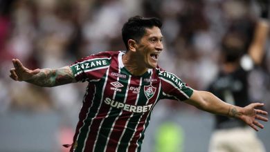 Vitória do Fluminense sobre o Vasco dá alívio para Mano e problemas para Carille