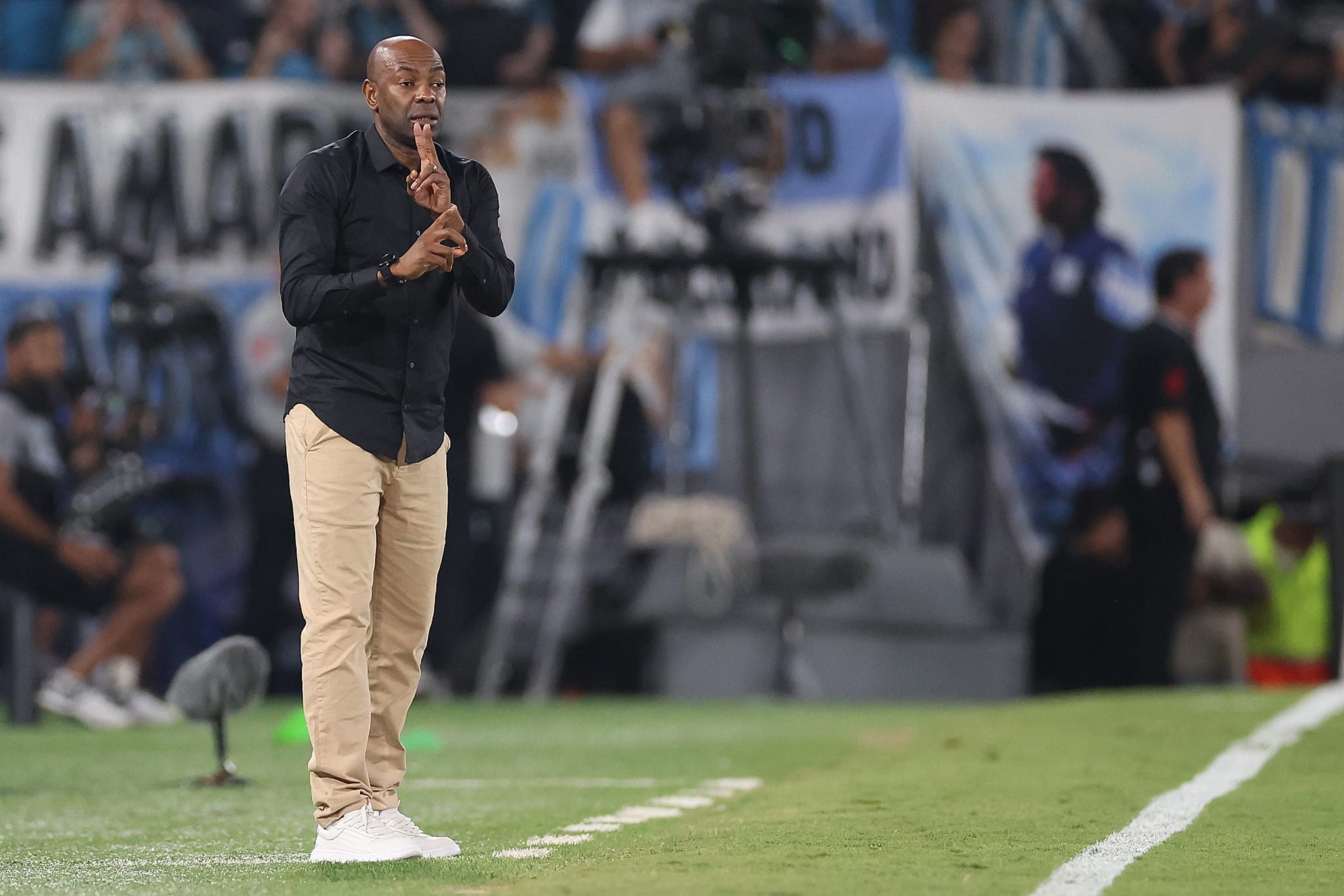 Ca&ccedil;apa est&aacute; na sua segunda passagem como interino do Botafogo (Foto: Vitor Silva/Botafogo)