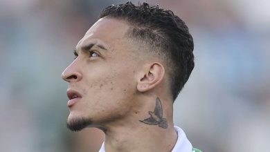 Decisivo, Antony prolonga in&iacute;cio m&aacute;gico no B&eacute;tis, mas sofre com expuls&atilde;o contestada no fim