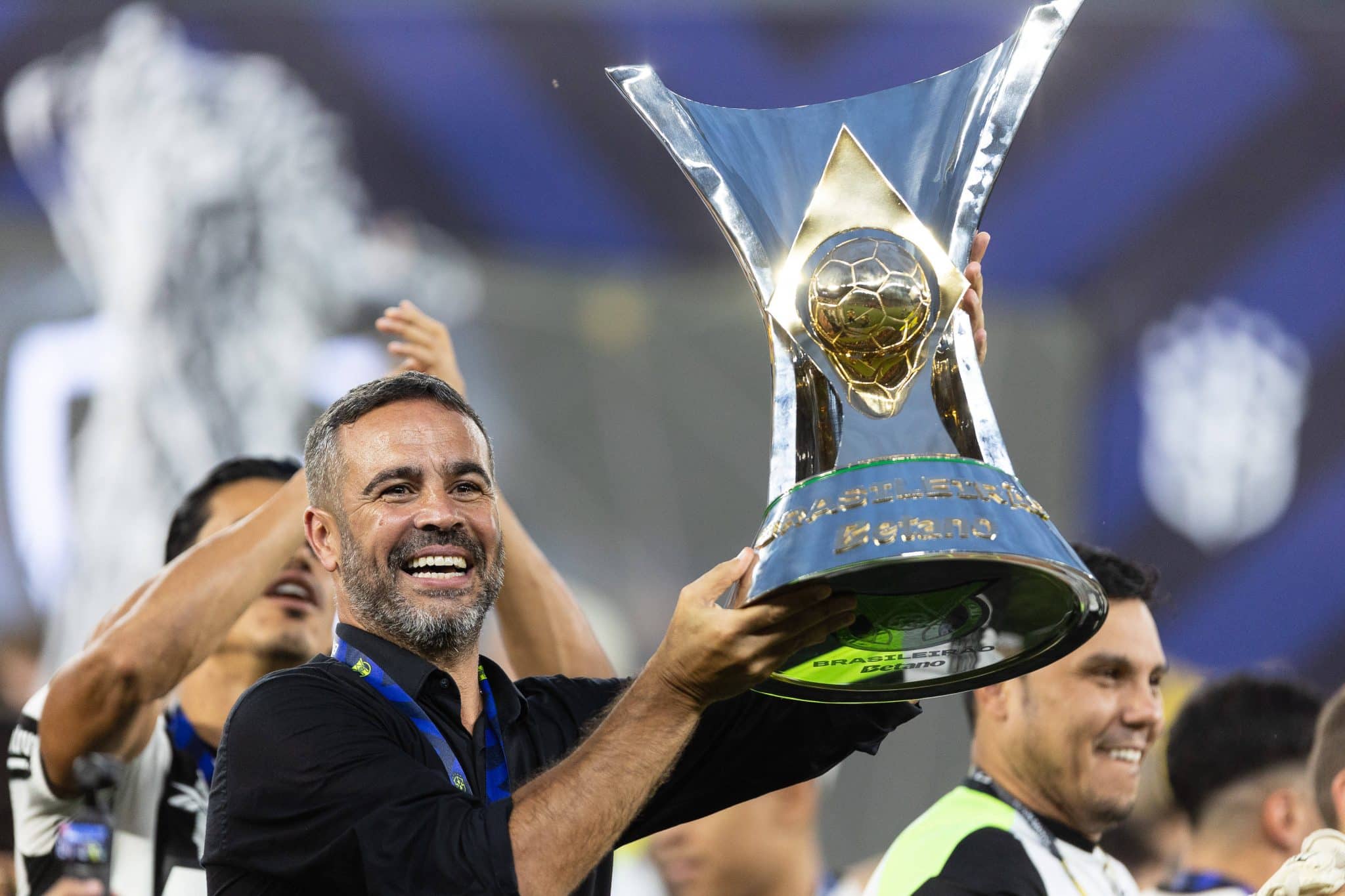 Botafogo faturou o Brasileir&atilde;o na &uacute;ltima temporada e assinou com a Liga Forte Uni&atilde;o os direitos de transmiss&atilde;o dos seus jogos