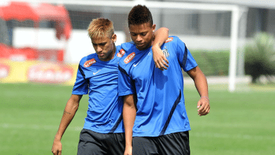 Andr&eacute; &lsquo;puxa a orelha&rsquo; de Neymar e elege dupla ideal na volta do &iacute;dolo ao Santos