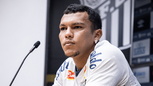 &lsquo;Trabalho sujo&rsquo; de Gabriel Veron pode favorecer parceria com Neymar no Santos