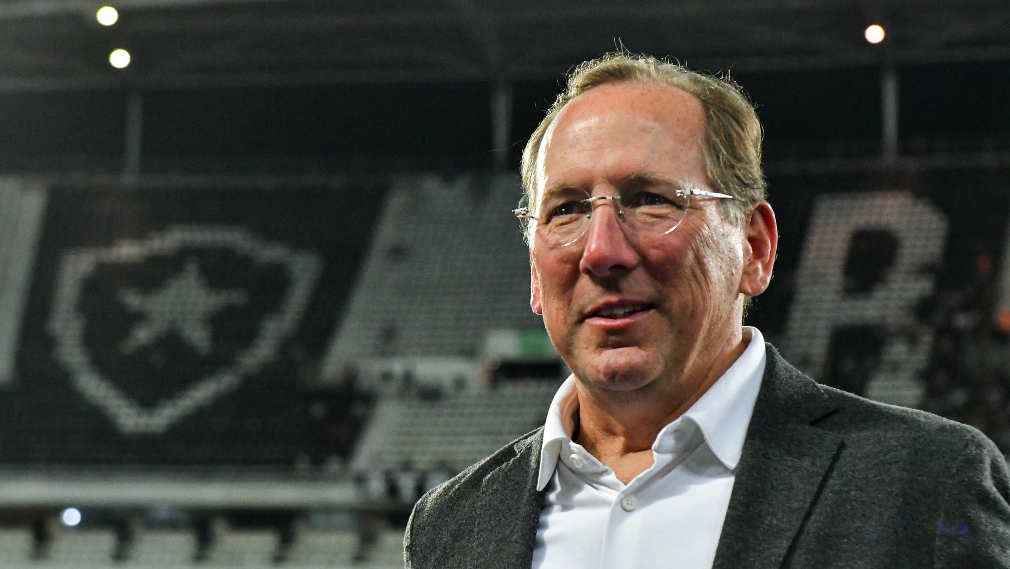 Planejamento e discurso de Textor afastam torcida do Botafogo no come&ccedil;o de 2025