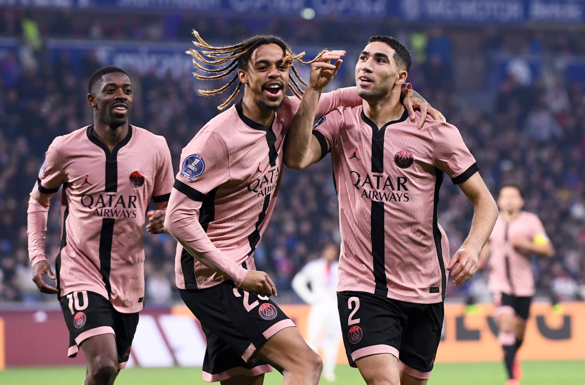 Hakimi foi o grande destaque do PSG contra o Lyon