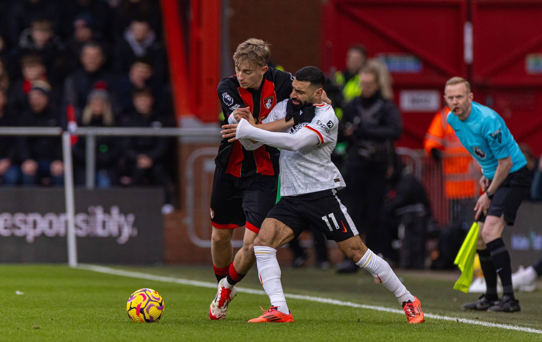 Huijsen &eacute; alvo do Liverpool e pode acabar nos Reds se Van Dijk n&atilde;o acertar sua renova&ccedil;&atilde;o contratual
