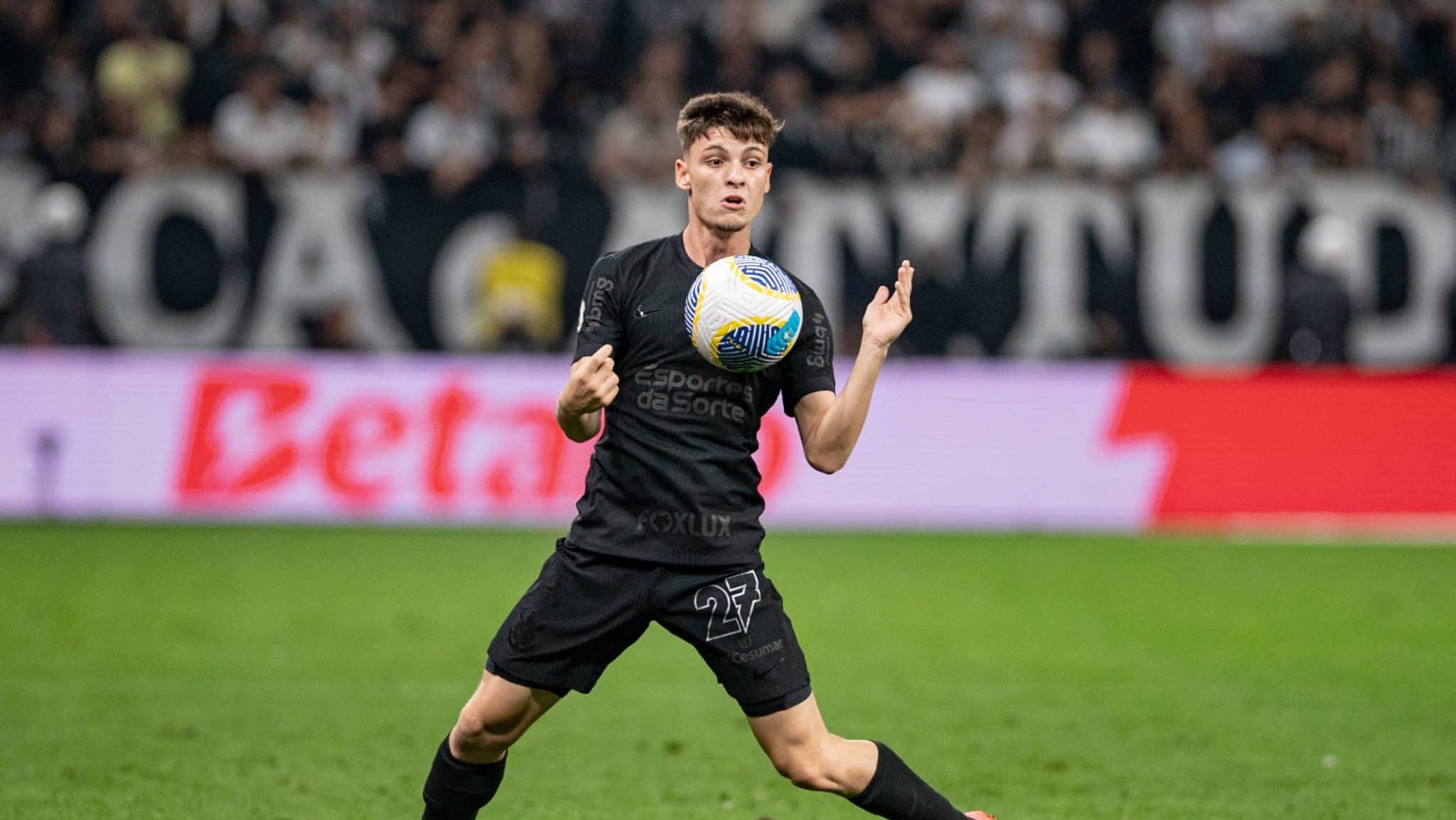 Saiba por que Corinthians recusou oferta de R$ 90 milh&otilde;es do Arsenal por Breno Bidon