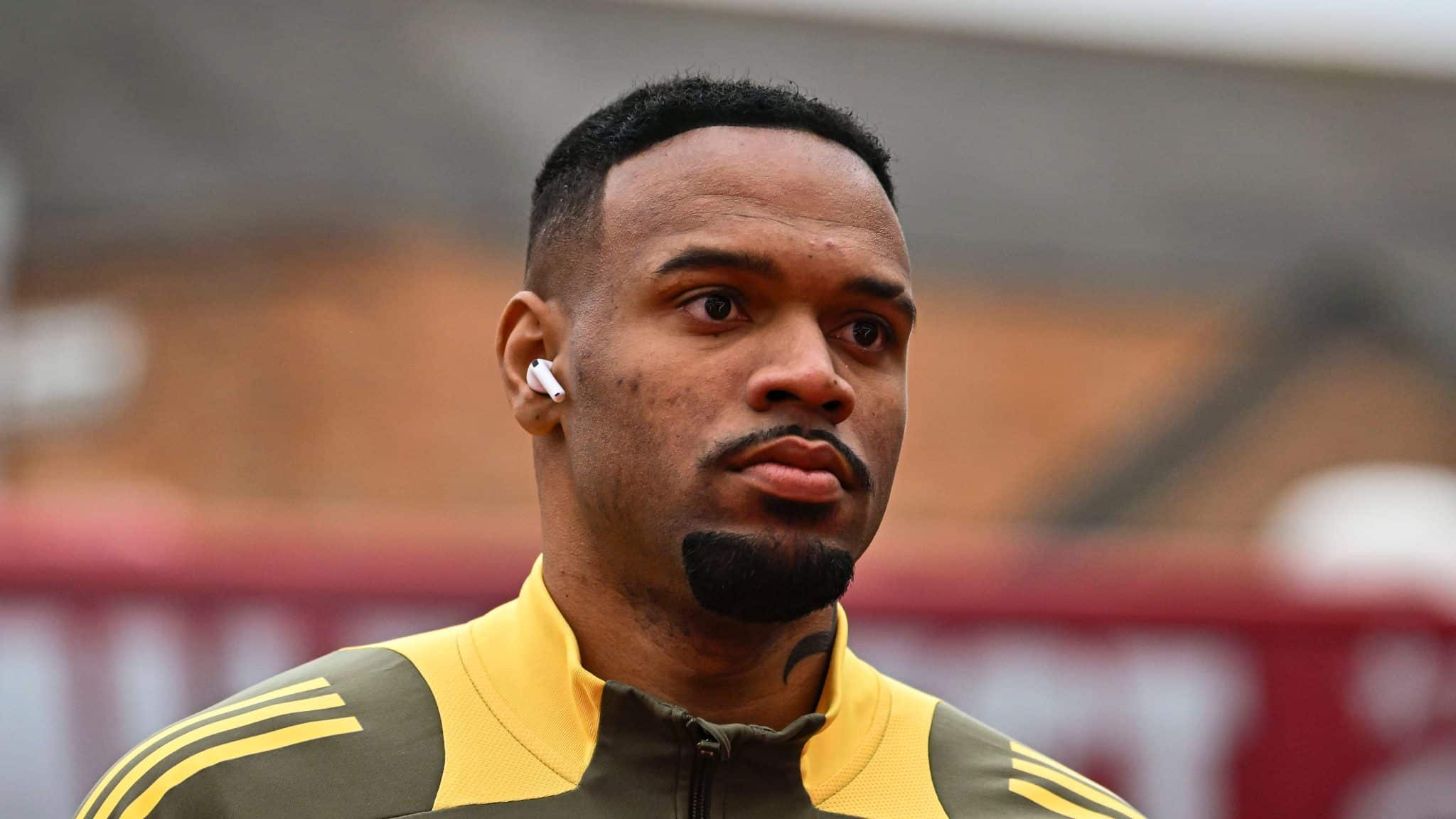 &lsquo;Acharam que era o Neuer&rsquo;: Carlos Miguel &eacute; cornetado por torcida do Forest ap&oacute;s falha