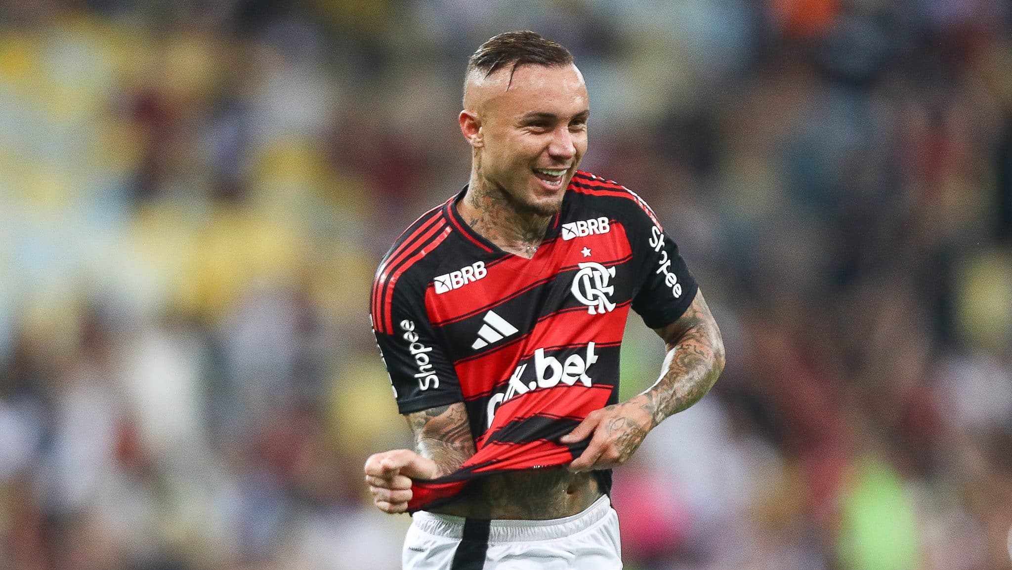 Flamengo vence o Vasco com gol de quem &eacute; a prova da dist&acirc;ncia entre os dois times