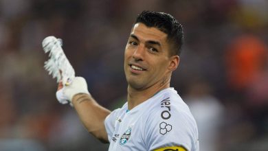 Mesmo de longe, Su&aacute;rez ajudou Gr&ecirc;mio a vencer na semifinal do Gauch&atilde;o