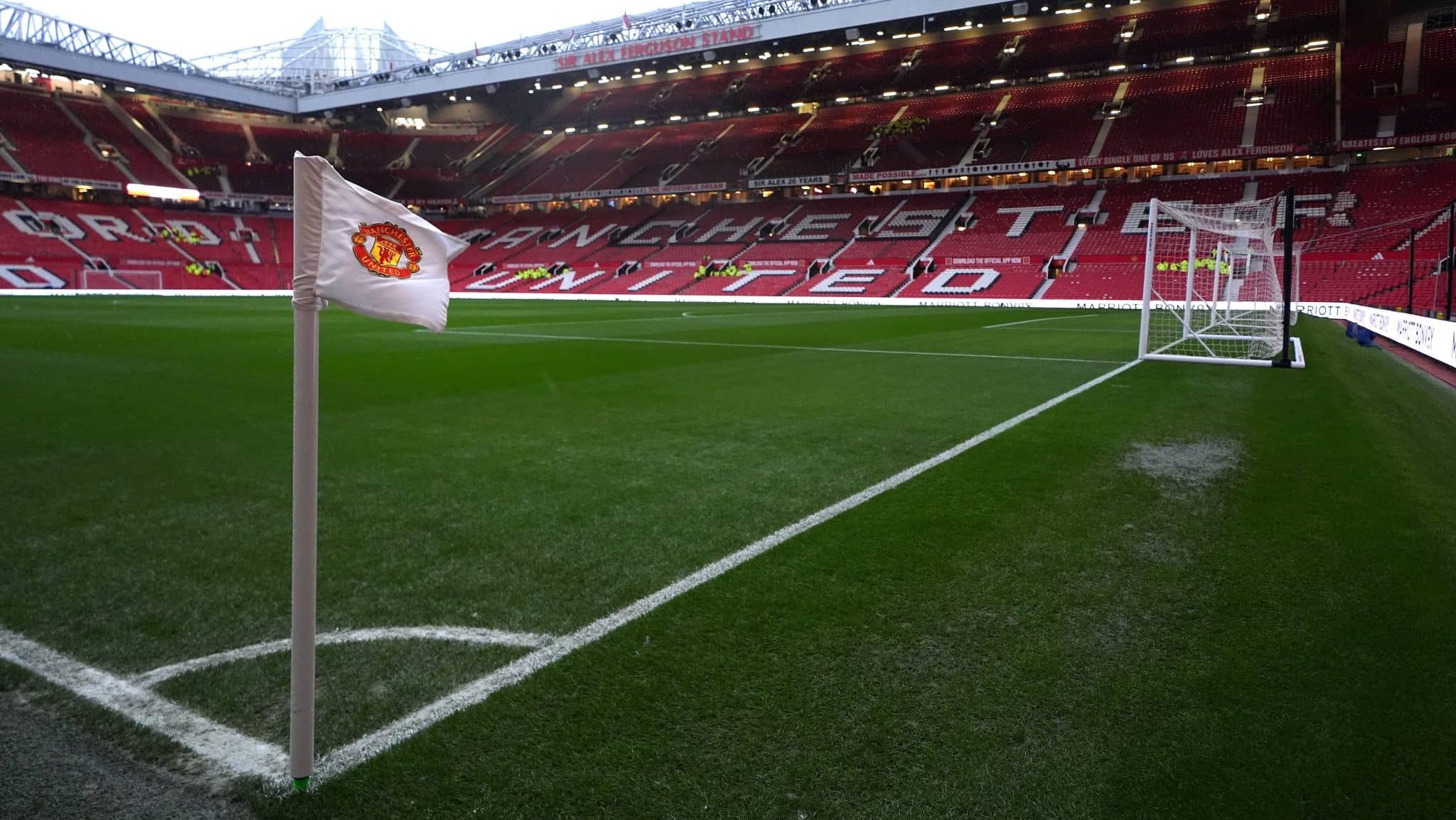 Manchester United volta a ter problemas com higiene ap&oacute;s rato ser encontrado em Old Trafford