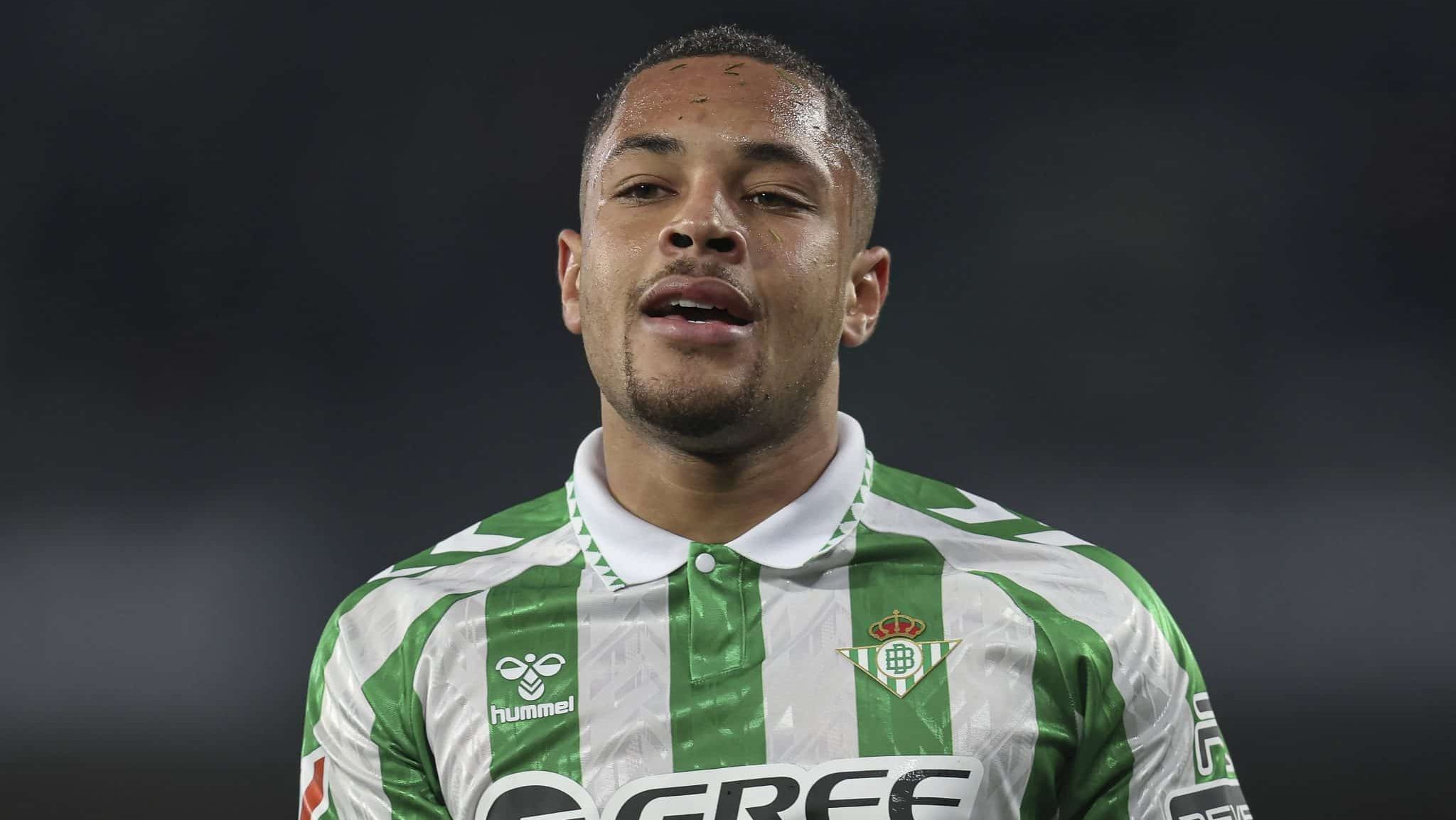 T&eacute;cnico do Barcelona &eacute; sincero sobre futuro de Vitor Roque: &lsquo;Ele decidiu&rsquo;