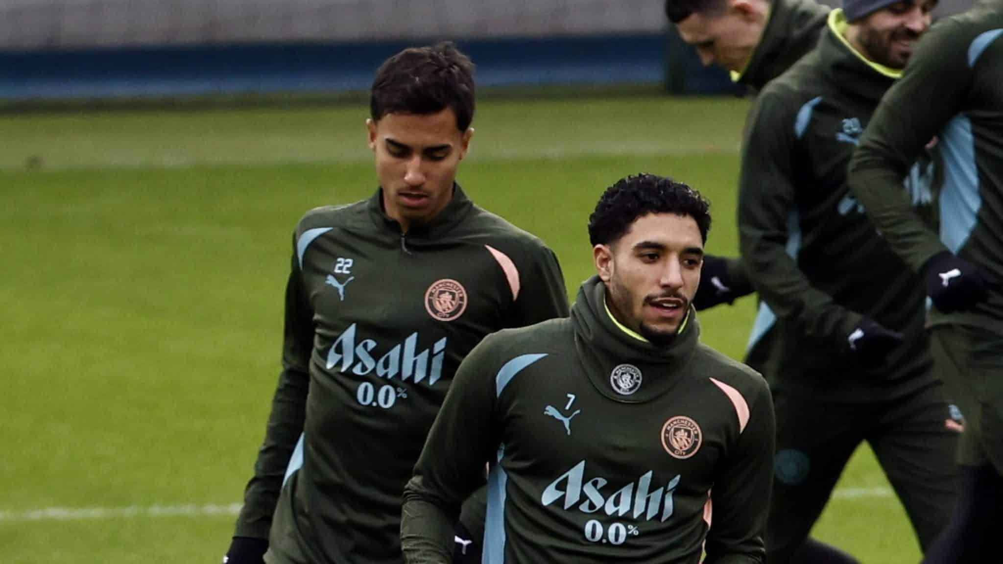 Vitor Reis e Omar Marmoush, Manchester City. Foto: Imago