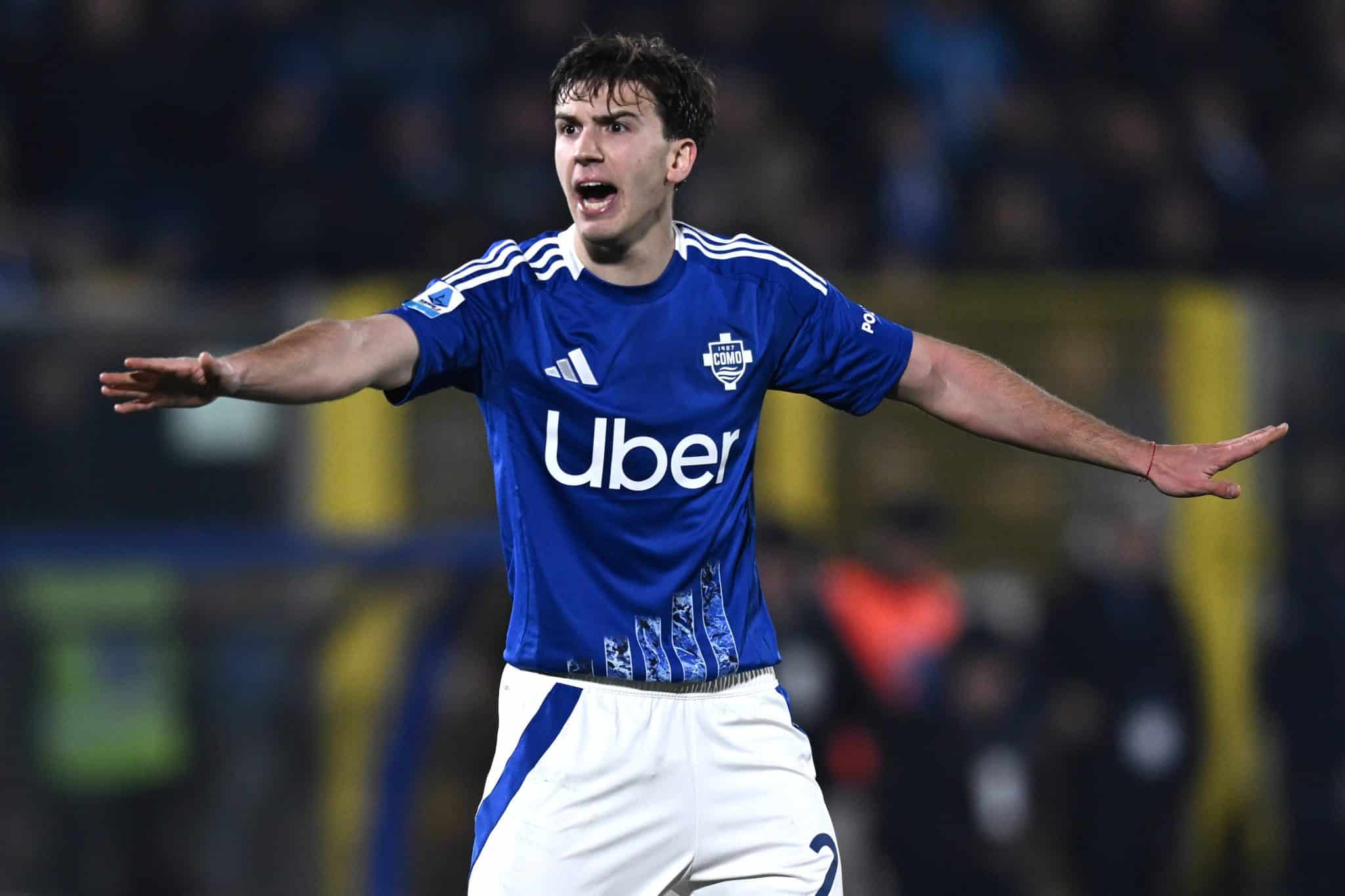 M&aacute;ximo Perrone &eacute; destaque do Como na temporada Foto: (Imago)