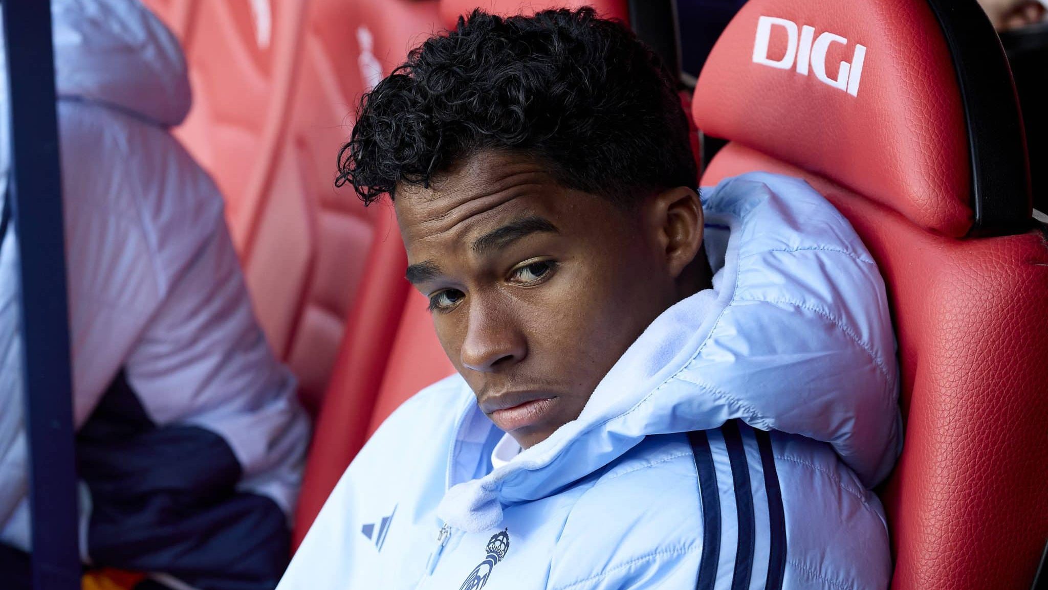 Sem espa&ccedil;o no Real Madrid, Endrick cogita buscar novo clube no mercado