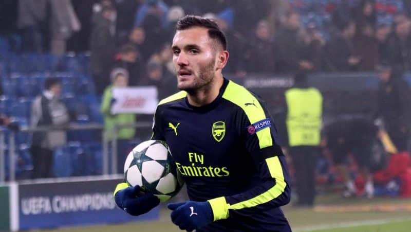 Ex-Arsenal: ‘Fui abandonado e agora meus pais querem pensão para o resto da vida’