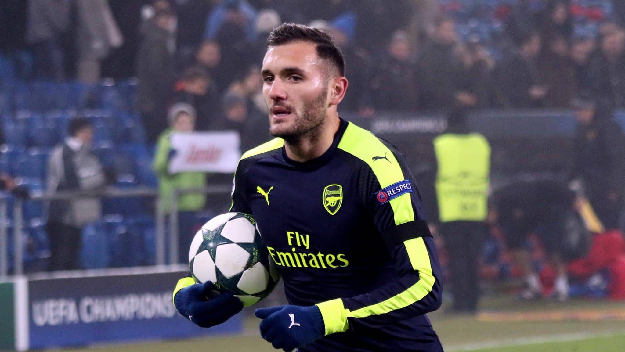 Ex-Arsenal: &lsquo;Fui abandonado e agora meus pais querem pens&atilde;o para o resto da vida&rsquo;