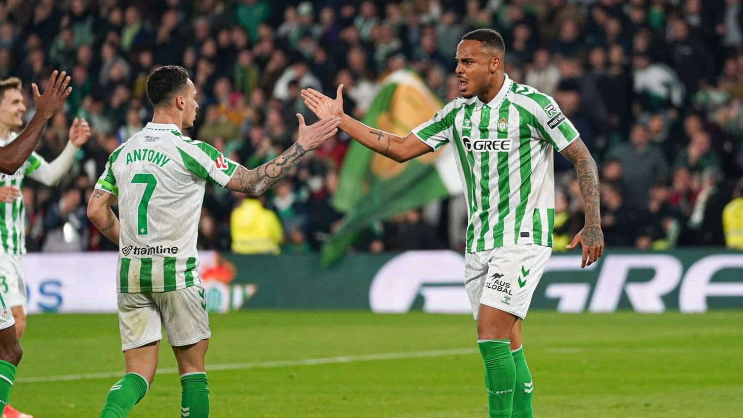 &lsquo;Estou muito feliz, quero ficar&rsquo;: brasileiro confessa desejo de seguir no Betis