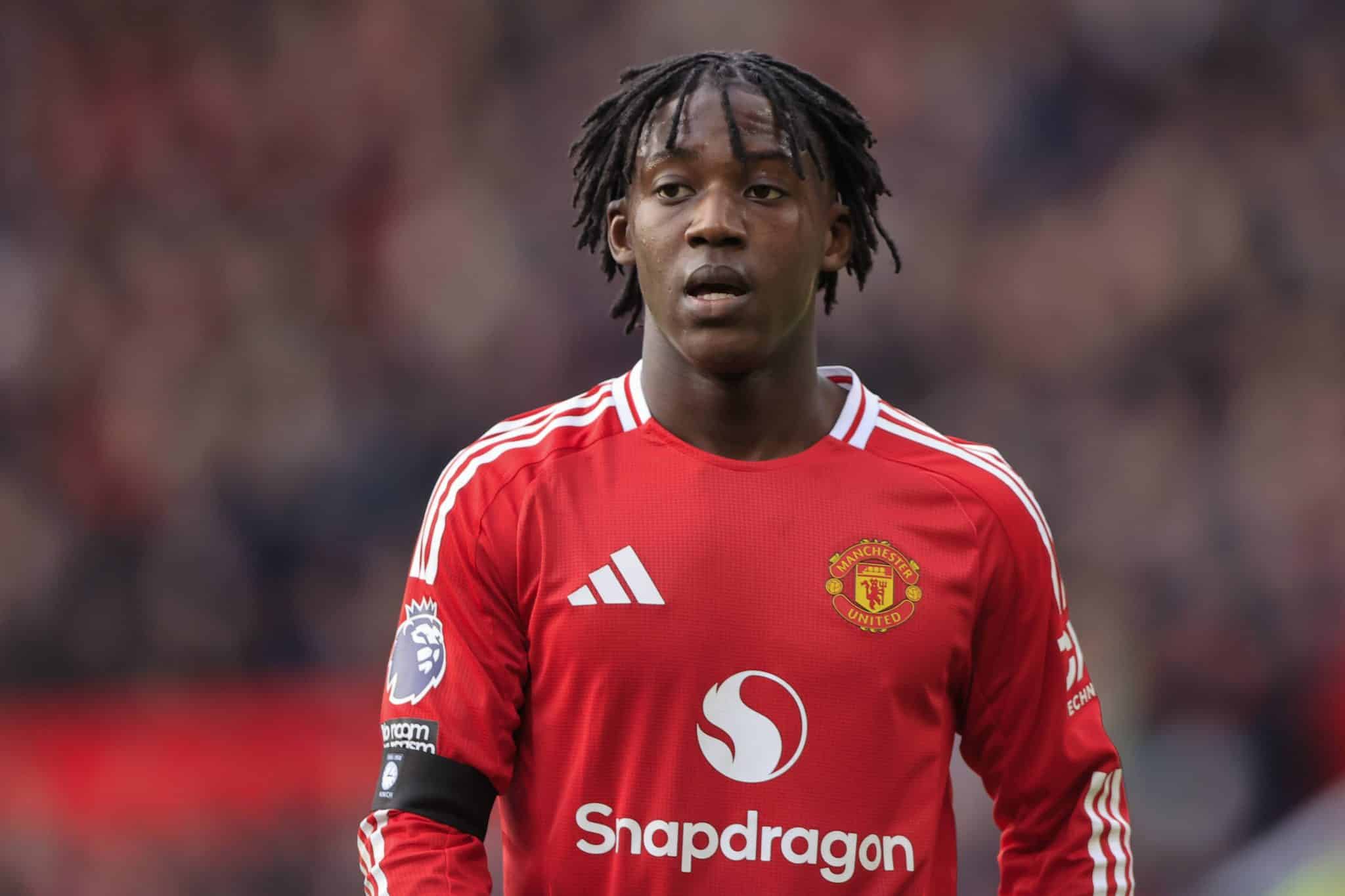 Kobbie Mainoo em a&ccedil;&atilde;o pelo Manchester United