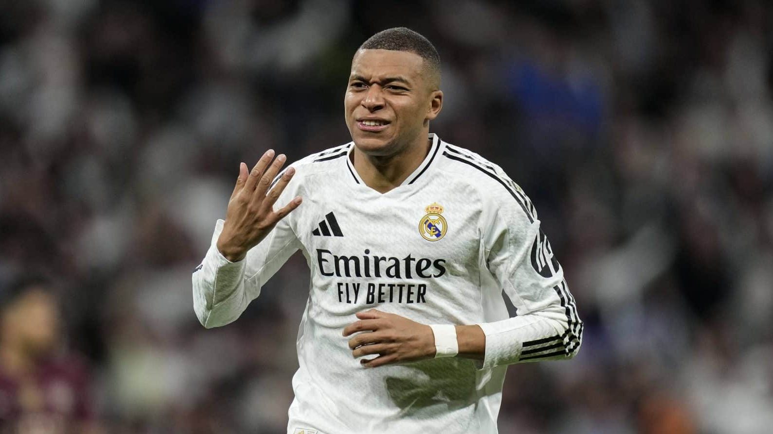 Mbapp&eacute; se coloca na briga pela Bola de Ouro em amasso do Real Madrid sobre o City