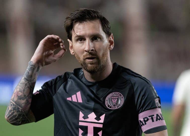 ‘Messi não respeitou ninguém, Barcelona o expulsou e foi o PSG que salvou’