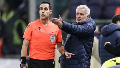 Racismo e pancadaria marcam classifica&ccedil;&atilde;o de time de Mourinho na Liga Europa