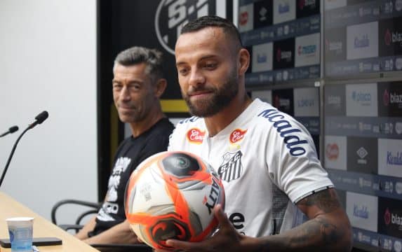 Guilherme diz que energia de Neymar contagia e Caixinha garante estreia do craque no Santos