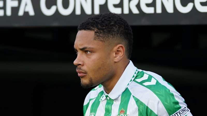 Palmeiras alinha últimos ajustes e programa data para anúncio de Vitor Roque