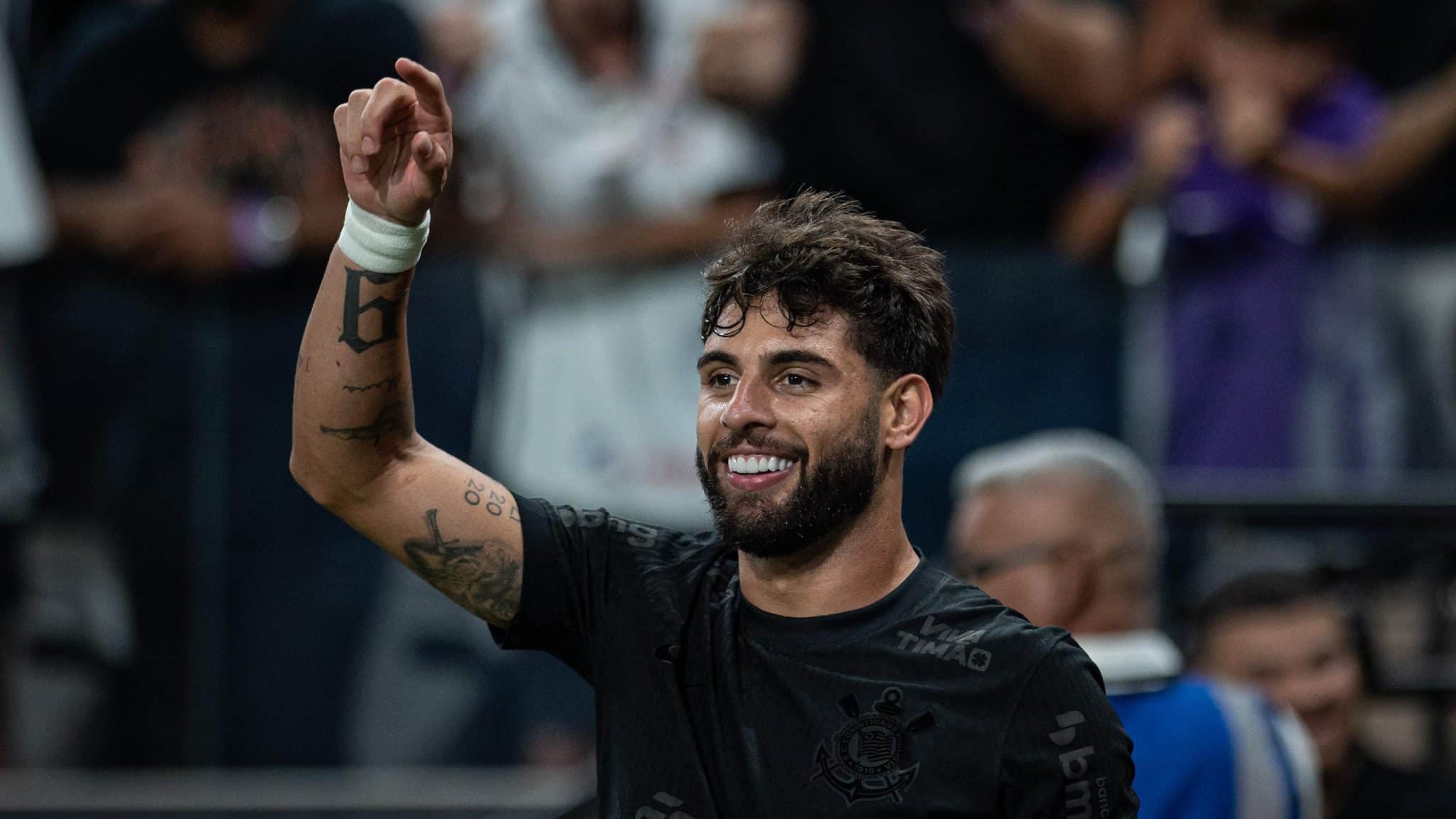 Garro, Memphis e Yuri mostram que hist&oacute;ria no Corinthians n&atilde;o teve ponto final
