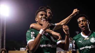 Est&ecirc;v&atilde;o acaba com jogo e mant&eacute;m o Palmeiras no rumo do tetra do Paulista