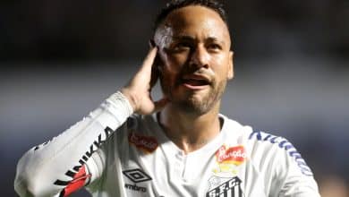 Neymar e Santos conquistam na bola parada (de novo) a vaga na semi do Paulist&atilde;o